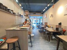 東榮商圈光榮國中旁臨路黃金透店