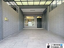 建國新村稀有釋出｜輕屋齡10年車庫別墅｜5房大空間