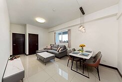 【吳虹誼】阿蓮近台南高鐵三井OUTLET✭三房平車