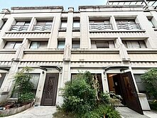 新平國小旁社區型｜朝南併排雙車別墅｜稀有大面寬