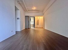 走路到四維國小捷運站📍德鑫一璟三房平車