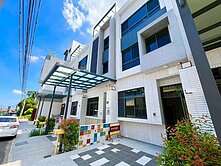 中科首選｜全新臨路傳統格局美別墅｜前院停車