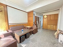 柚子公園旁低總價五房透天