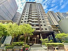 本業艾美館|台鐵美術館輕軌寬敞兩房車位