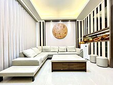 新光國小｜輕屋齡｜精裝震後雙車別墅