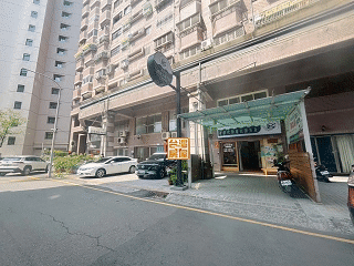 嘉義西區｜中華電信旁平價樓店｜兩大房＋工作室＋店住