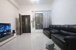 ~大雅上楓商圈~漂亮車庫美墅