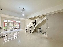 近A17和A18捷運站青埔國中別墅 雙車位