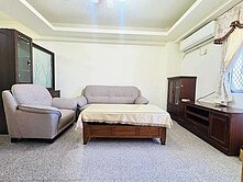 【岡山兩房＋平面車位｜學區宅｜生活機能佳】