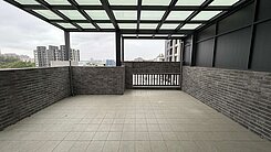 龍安特區~全新兩房兩衛3個陽台有一個是大露台