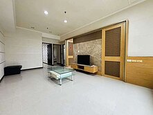 東區精華地段.世界帝標高樓兩房平車