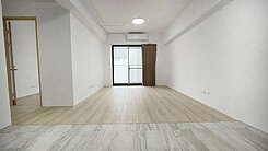 全新未住機捷特區🔸鉅虹映一彎綠🔸朝南頂樓帝王戶