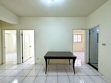 東區新光黃昏市場旁四房+機上車位