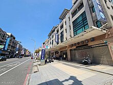 大器!崇善路超顯眼金店面