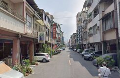 三民市場旁正街大地坪透店
