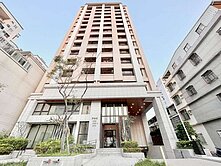 淑評*巨蛋商圈景觀三房｜雙平車質感宅