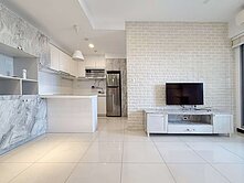 卓喬偉推專任｜文心中清捷運站｜正兩房高樓裝潢戶