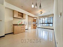 愛在歐洲高樓三房車 ☆小巢郭郭