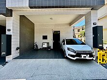 6.2米大面寬雙車💃龍井邊間臨路透天