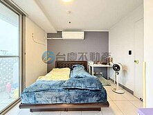 【西區雲端美宅・百萬夜景房】1+1 房大空間