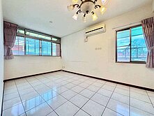  C103走路5分鐘捷運邊間三民高中捷運站