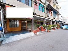 橋頭新市鎮旁💕臨8米路透天💕近捷運💕騎樓停車