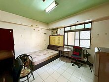 永康中華路低總價電梯採光套房【L008】