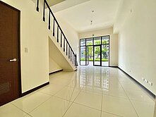 聯上3Q  青埔核心商圈l品牌首選l雙層黃金店面