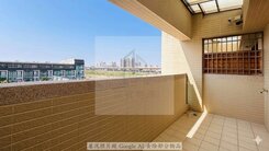 大里甲堤六街輕屋齡四房電梯別墅