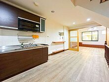 鳳山|近草衙4層樓孝親車墅|地點機能佳