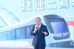 三鶯線通車首日爆人潮　最長要排1小時才能上車