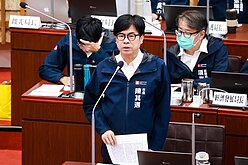 鳳山車站轉乘動線卡關　陳其邁允協調地主、改善步道