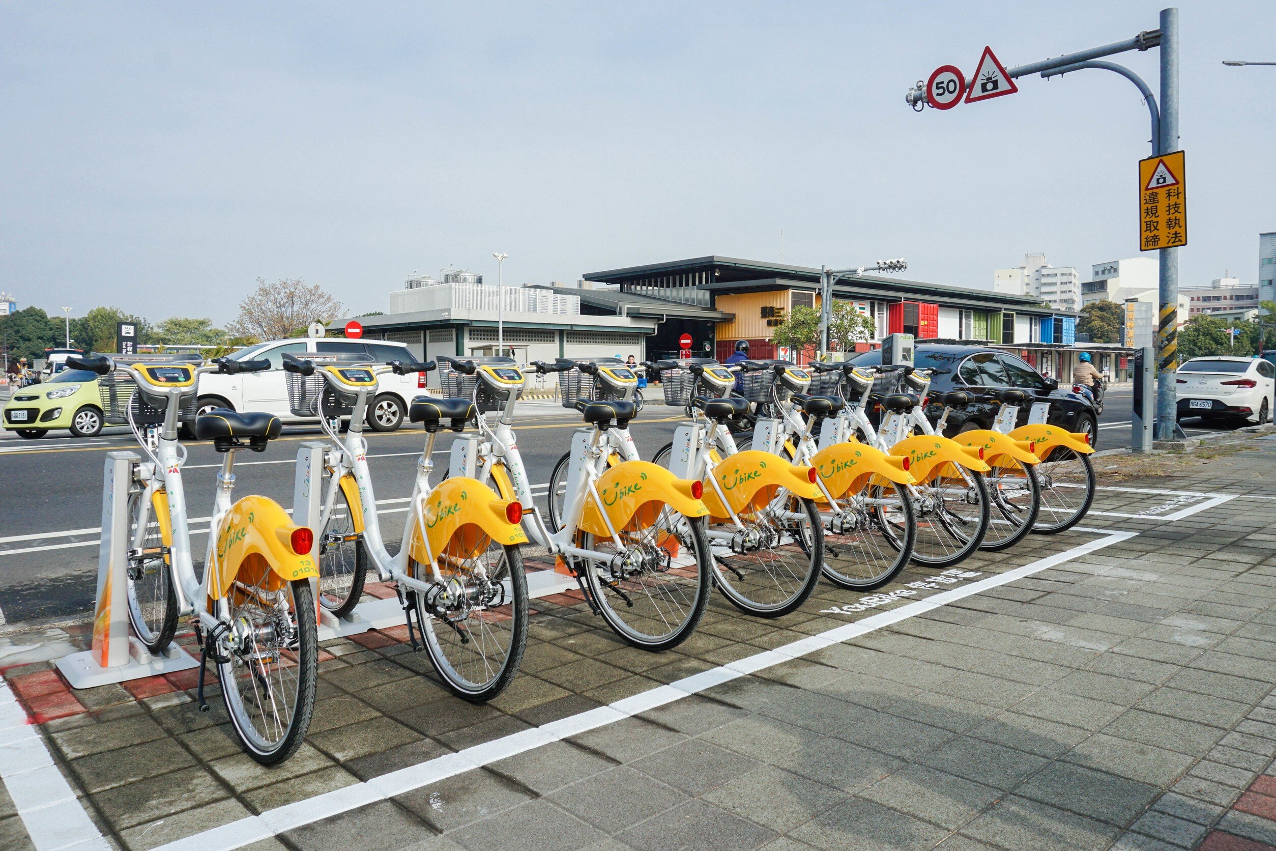 台南YouBike逾1560萬人次使用,年底增加到825站。圖/台南市政府