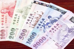 最低工資若調漲　經長：補貼配套擬擴大納入服務業