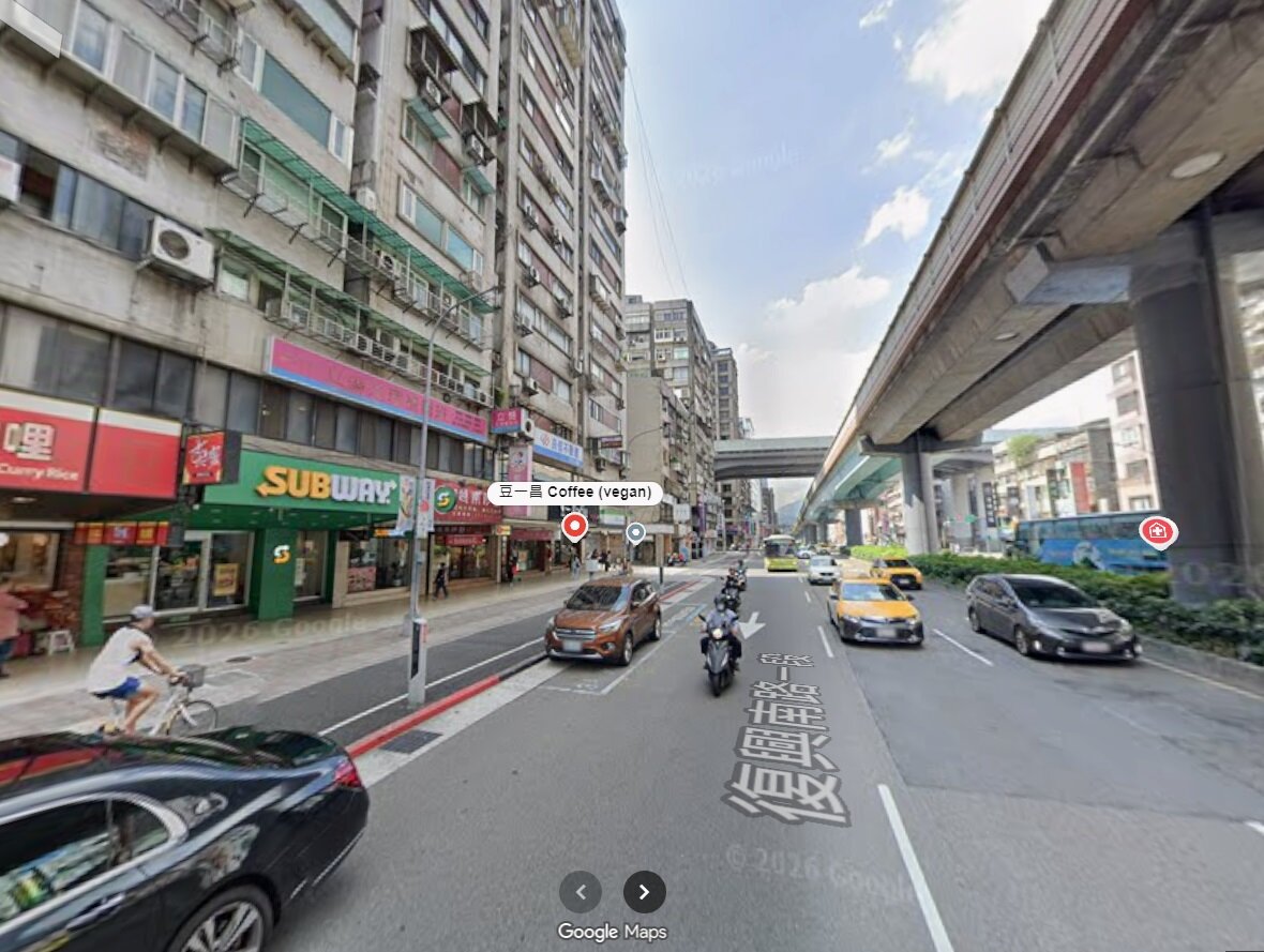 SUBWAY一款麵包遭爆含違禁成分。圖/google maps